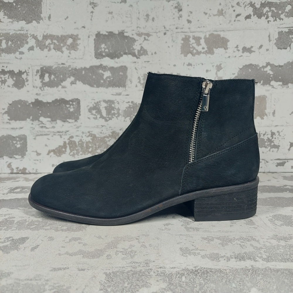 NEW Lucky Brand Baelee Black Suede Ankle Bootie i983